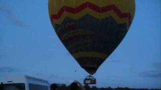 preview picture of video 'Hot Air Balloon Take Off ....Cairns'