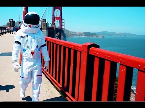 Robert Vogu - La Luna (Video Oficial)
