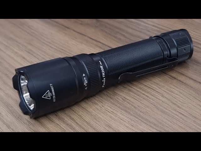 كشاف فينكس TK20R V2.0