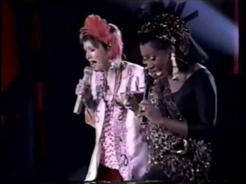 Patti Labelle Cyndi Lauper - LIVE "Lady Marmalade" and "Time after Time"