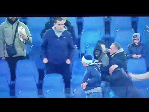 Tifoso aggredisce Biglia e prende un pugno da Tounkura Lazio Chievo - New 1018