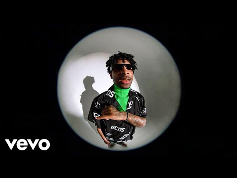 21 Savage ft. Wiz Khalifa, Young Dolph, Juicy J - Mask Off (Music Video)
