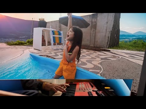 Livinha cantando “Toda Terra” da Gabriela Rocha - Harmonização André Ribeiro