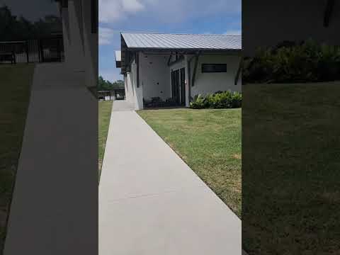 Utmost Physique video.