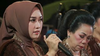 Download lagu Enakeun Haleuang, Juru Kawih Putra Giriharja3 // H. Dadan Sunandar Sunarya mp3