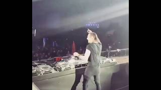 Türk Dj Ümmet Özcan Çindeydi, çaldığı parçaya dikkat, izmir marşı