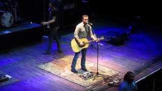 Wade Bowen performs &quot;One Step Closer&quot;