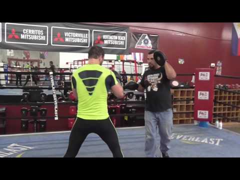 Alexander Besputin working out - EsNews Boxing