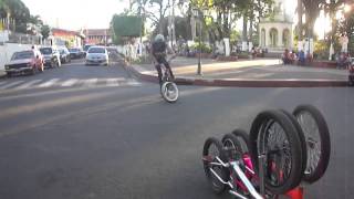 preview picture of video 'Bmx ahuachapan-Domingo session 22/12/13'