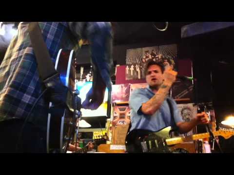 Cold War Kids - Mexican Dogs