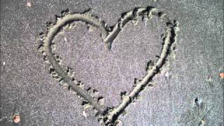 Stand Still, Look Pretty ~ The Wreckers - Lyrics