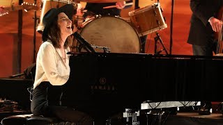 Sara Bareilles Lights Up the Stage with &#39;Fire&#39;