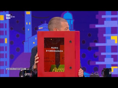 "Nudo d'emergenza" con Emanuela Fanelli - Stasera c'è Cattelan su Rai2 del 25/10/2023