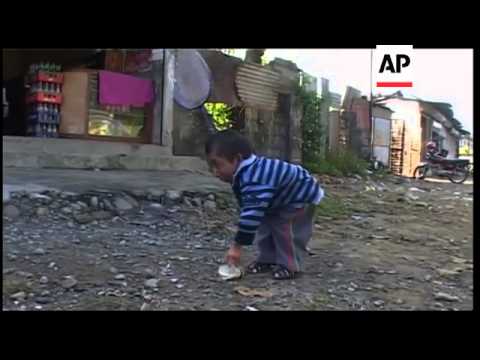 Nepal - World's shortest man