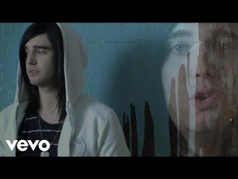 Stereos - Butterflies (Closed-Captioned)