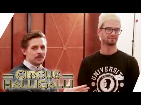 HalliGalli at the Humor Seminar - PART 1 | Circus HalliGalli | ProSieben
