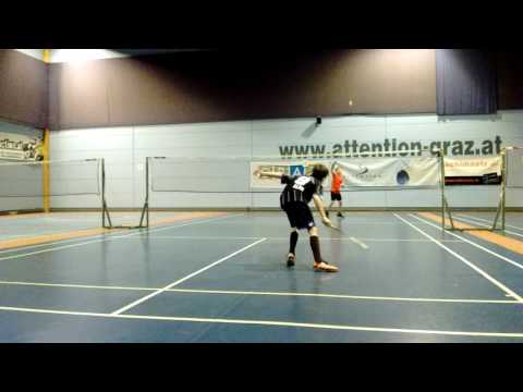 Ich spiele Badminton