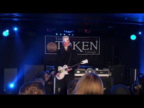 Buckethead at The Token Lounge, Westland MI 4-27-2019