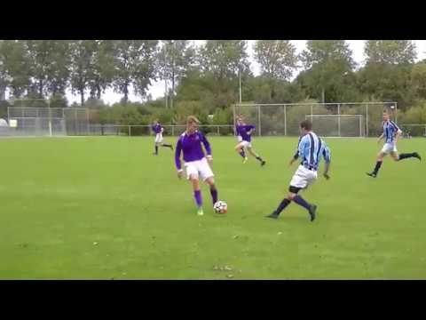 vv Uno Jo17-3 - sv Spaarnwoude Jo17-1  (3-0) 4-2