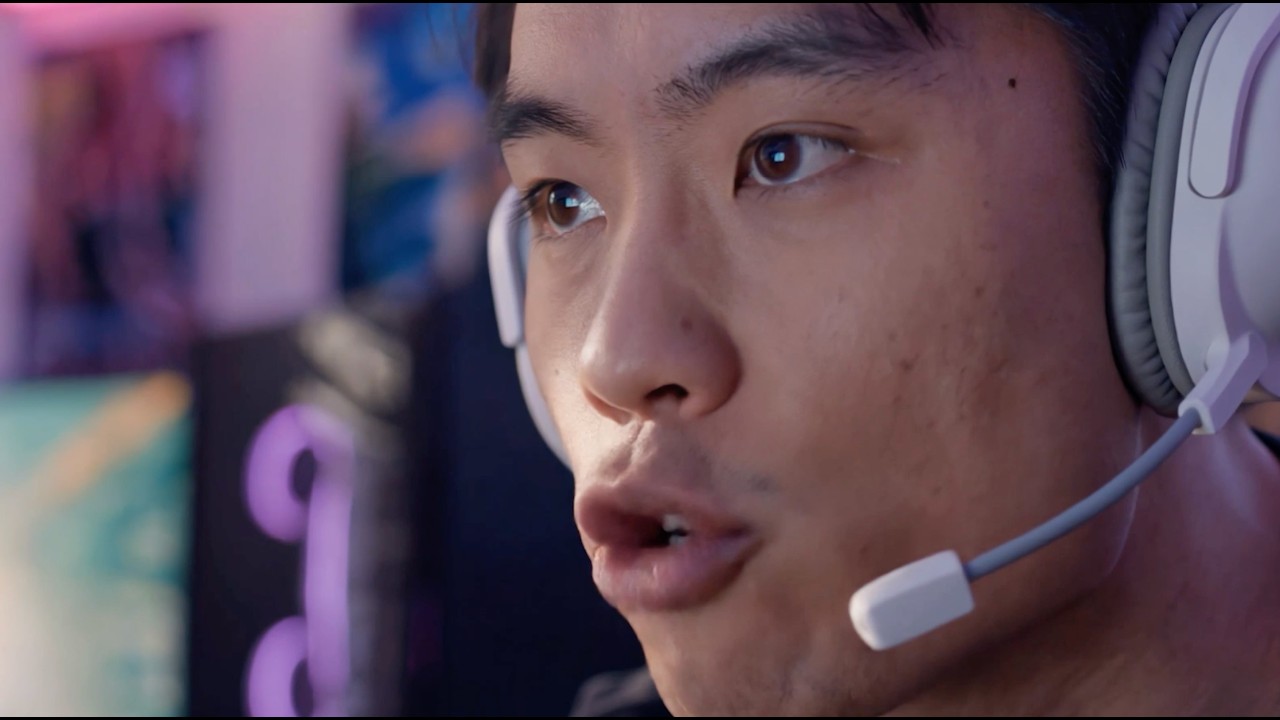 Thumbnail: Jonathan im Cola Multiversum – KI-Film von District Films