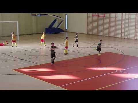 Dzien 2 Mecz 3 Znicz Pruszkow II - LSS 2010B