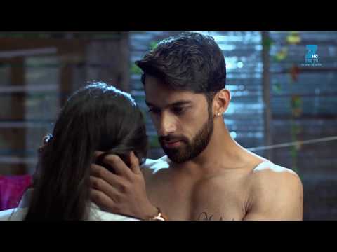 Zindagi Ki Mehek - Shaurya and Mehek romantic scene | Zee Tv Serial - Best Scene