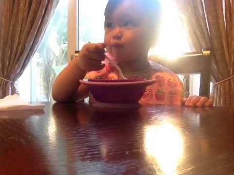 Kennedy an banh Canh