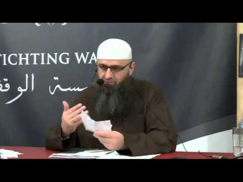 Dizanje ruku poslije namaza potiranje lica i ucenje fatihe Dr.Safet Kuduzovic