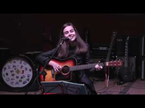 Georgiana Tițoiu - Marea-i între noi