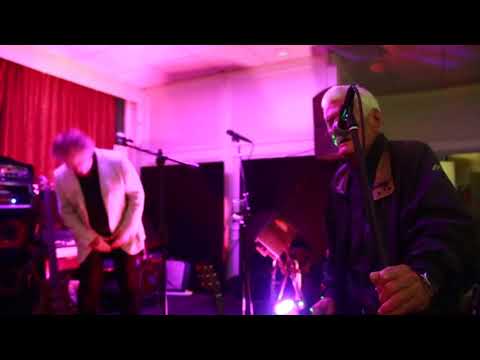 DJ Legend Pete Murray interviews The 60s Allstars at Barnes Rock’s 10th Anniversary in October.