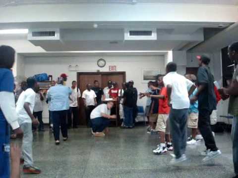 Real Smoove Vs Baby Quack