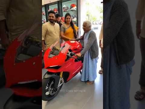 Granny taking new DUCATI delivery 🤣 Gone wrong!