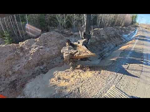 Ditch Cleaning With A Tiltrotator