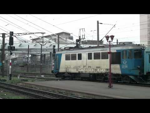 60-0864-3 plecand cu un personal din Gara de Nord