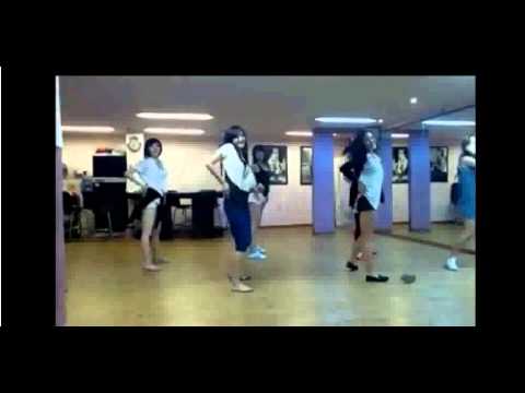 Rainbow`s JaeKyung Flying Shoes During 'A' Practice