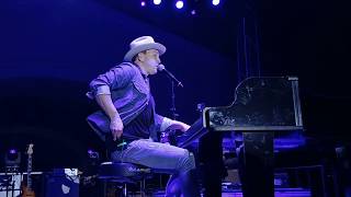 Gavin DeGraw - &quot;Lover Be Strong&quot; at the Robert Mondavi Winery 6-30-18