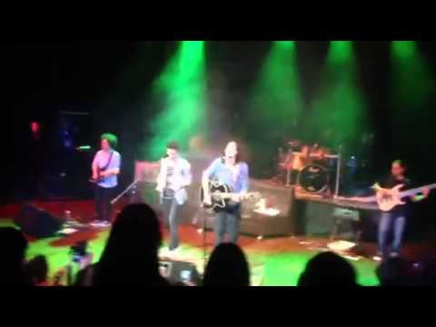 Contigo Puedo Ser Quien Soy - Juan Solo feat Carreyo en Vivo