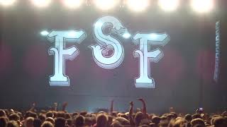 Feine Sahne Fischfilet - Halbstark (Die Toten Hosen / 2018 @ PORSCHE Arena Stuttgart)