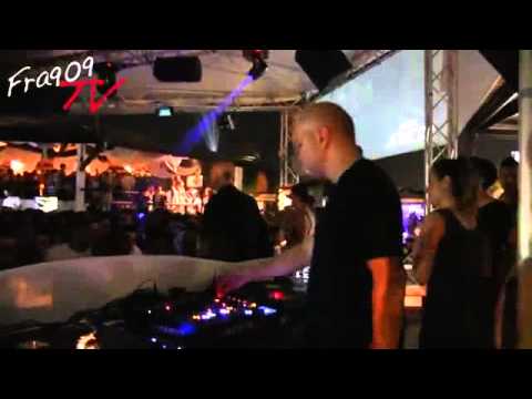 Marco Carola Plays Mennie 'Der Komm (Dela Remix)' [Tini Soundgarden - Italy]