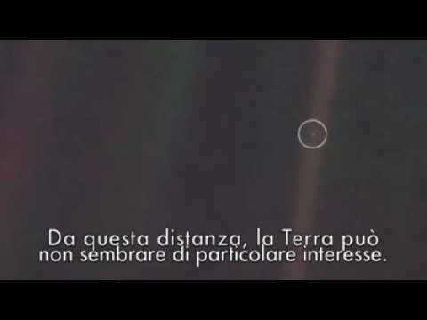 A Pale Blue Dot - Carl Sagan (Sub Ita)