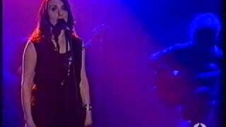Luz Casal - "Ecos" en directo en Buenafuente (2004)