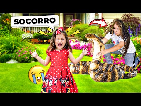 UMA COBRA QUASE PICOU A LAYRA NO JARDIM E A LARISSA TEVE QUE AJUDAR!