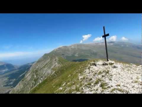 Monte Porrara 07/ago/11   "Volare con i piedi per   terra"!