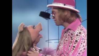 Muppet Songs: Elton John and Miss Piggy - Don&#39;t Go Breaking My Heart