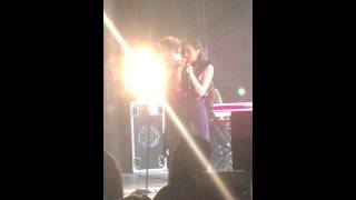 Meg Mac and Jarryd James 'Regardless'