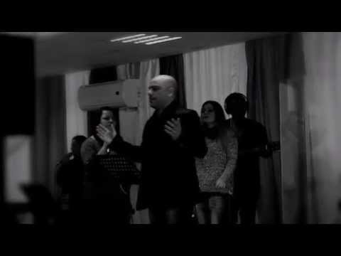 Ogni creatura lodi l'Eterno