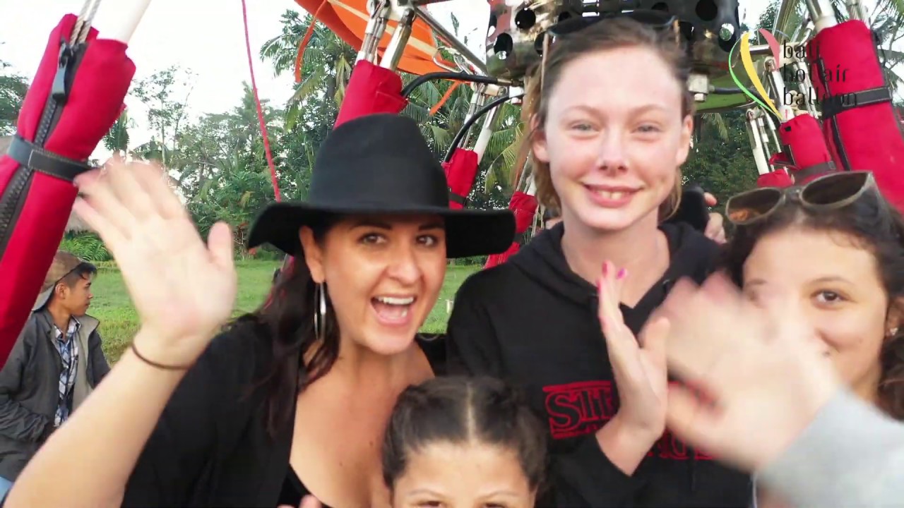 Catch a captivating glimpse of Hot Air Balloon Ride.