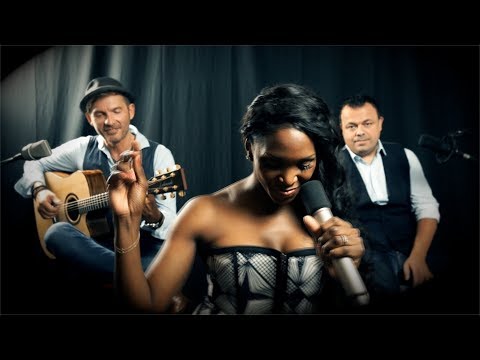 Beat it - Salsa - by Singo ft. Olvido Ruiz & Sergio Garcia - Video # 45