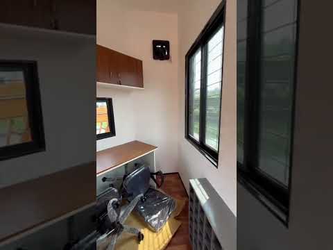 Rectangular portable office cabin container
