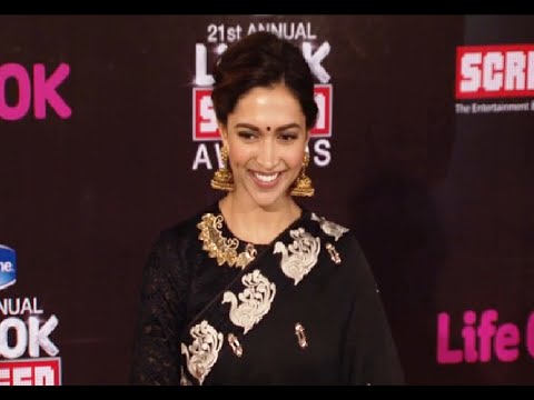 download lagu mp3 mp4 Deepika In Black Saree, download lagu Deepika In Black Saree gratis, unduh video klip Deepika In Black Saree